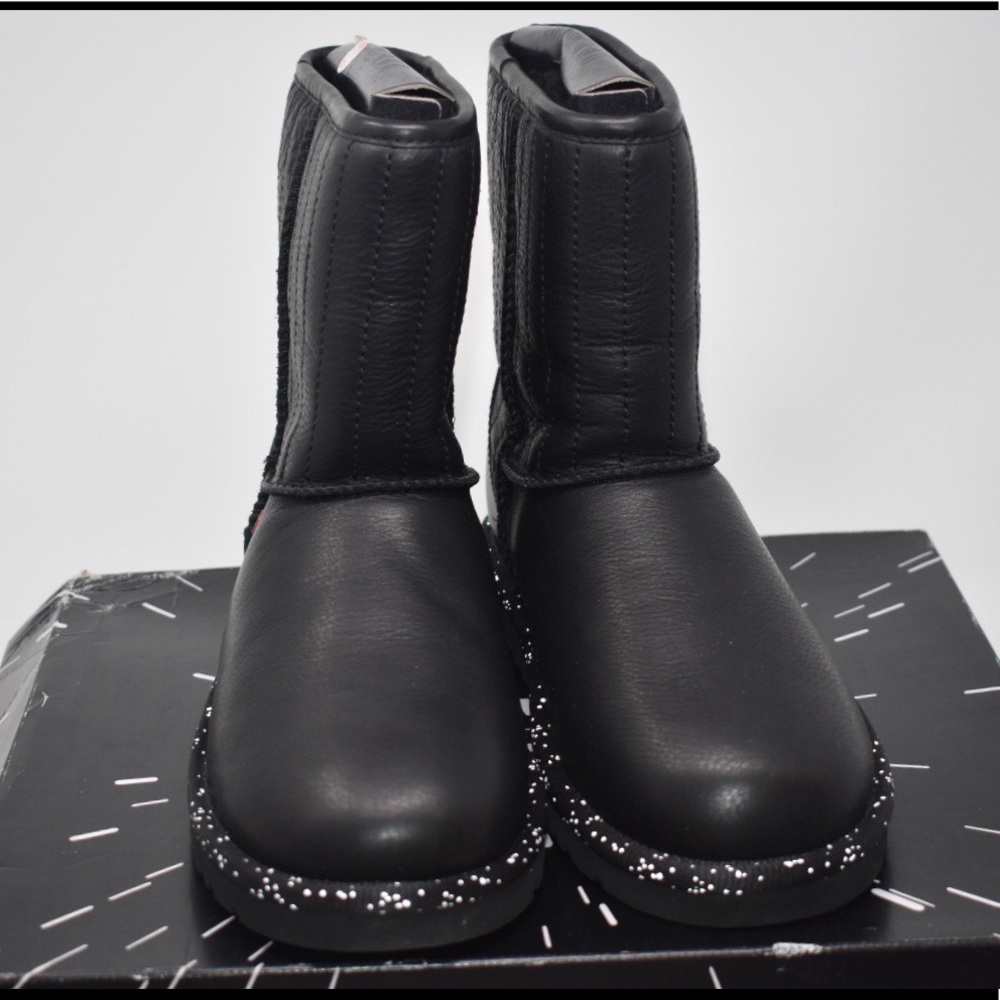 UGG Darth Vader Classic Short Boots